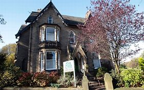 Elm Crest Guest House Huddersfield